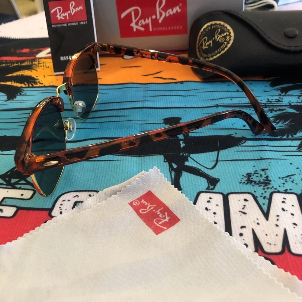Ray-Ban Clubmaster Sunglasses in Tortoise and Gold with Green Lenses